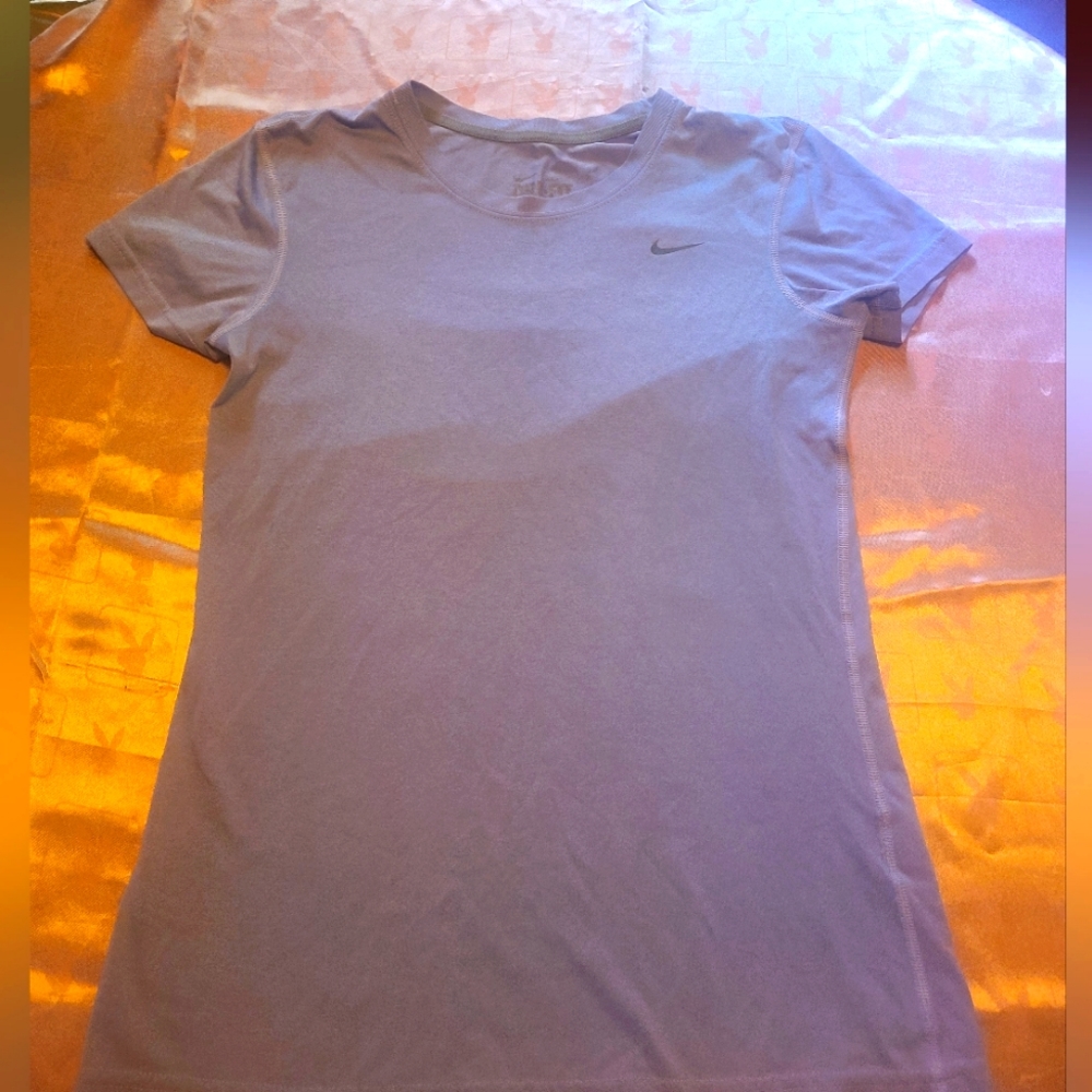 💥-3/$20 Dri fit Nike top